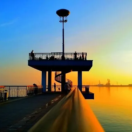 Felicity Super Daire